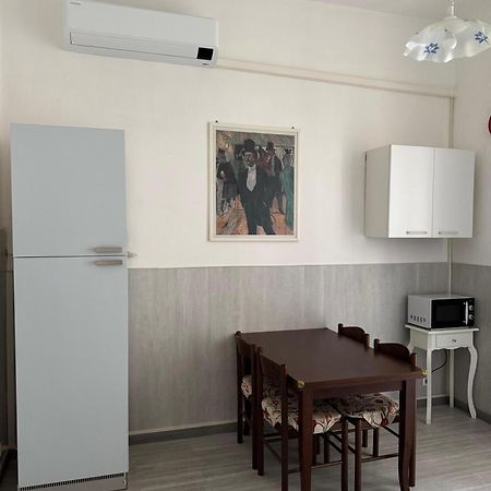 Savona Casa Vacanze Vicino Mare 3 Minuti Wifi エクステリア 写真