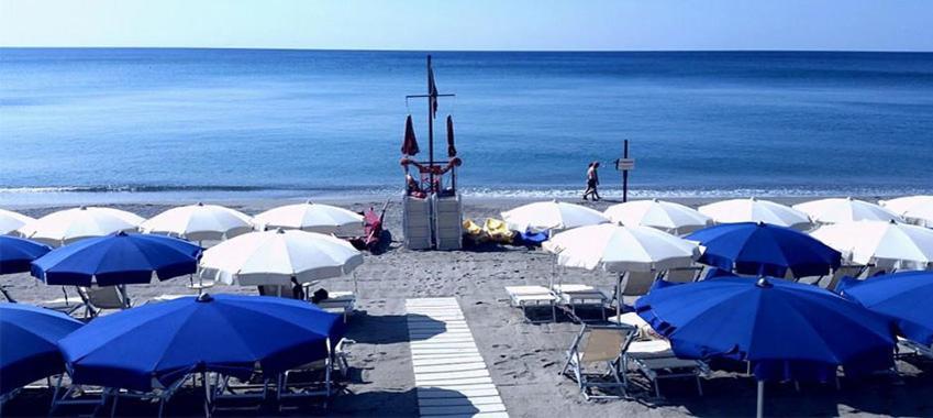 Savona Casa Vacanze Vicino Mare 3 Minuti Wifi エクステリア 写真