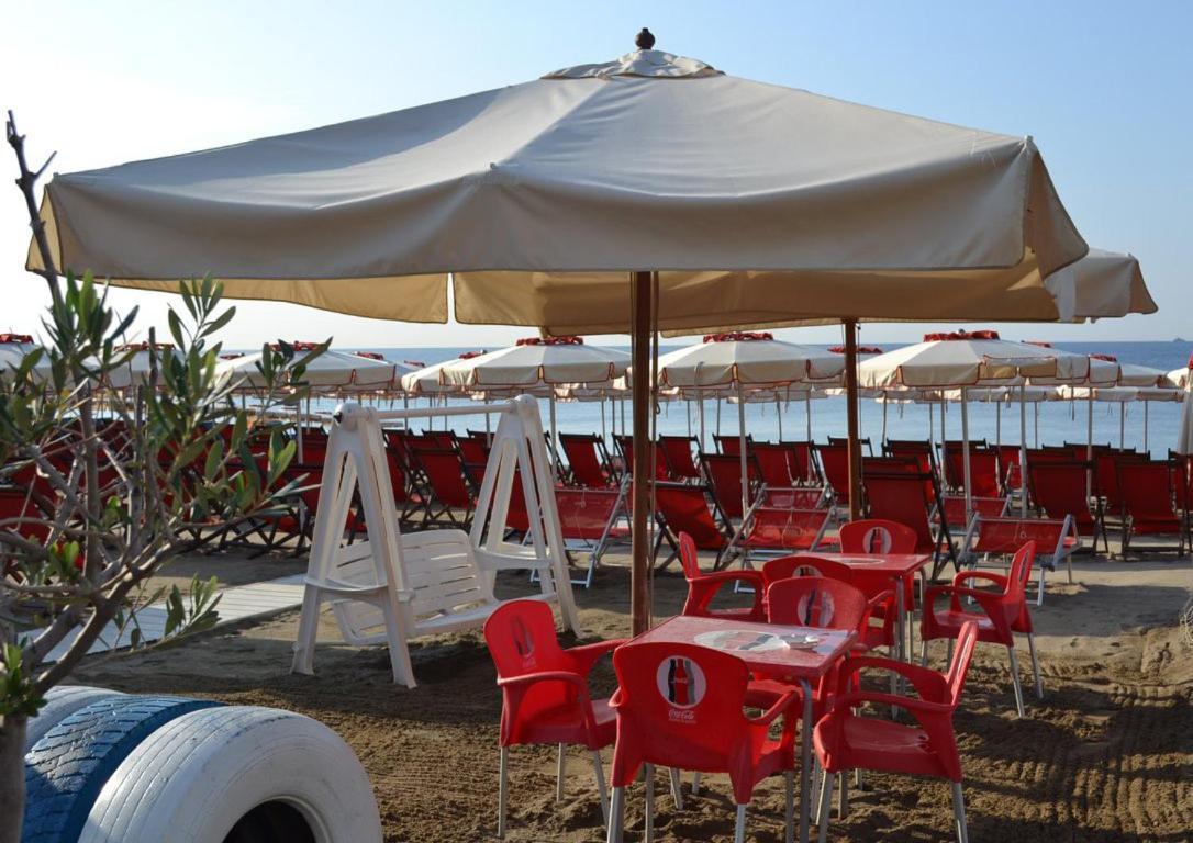 Savona Casa Vacanze Vicino Mare 3 Minuti Wifi エクステリア 写真