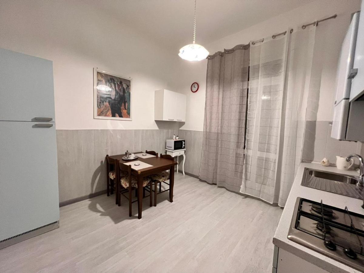 Savona Casa Vacanze Vicino Mare 3 Minuti Wifi エクステリア 写真