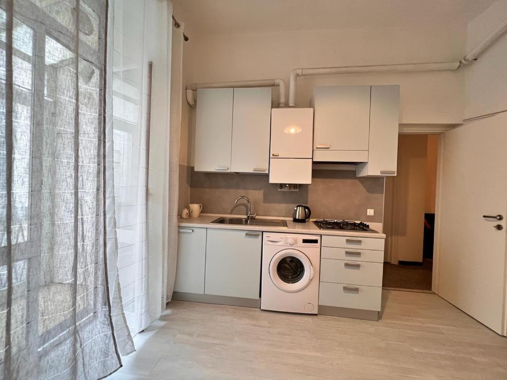 Savona Casa Vacanze Vicino Mare 3 Minuti Wifi エクステリア 写真