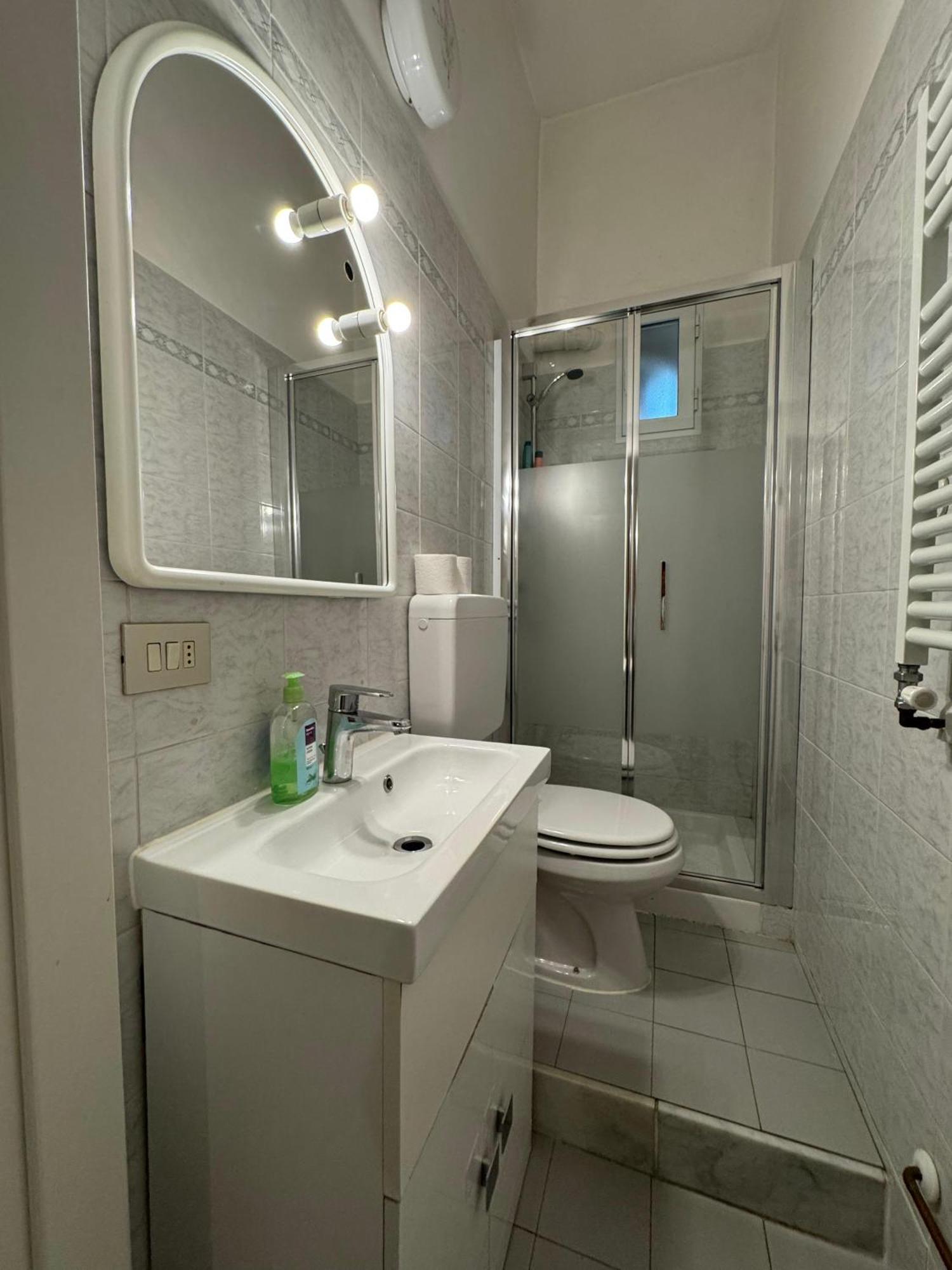 Savona Casa Vacanze Vicino Mare 3 Minuti Wifi エクステリア 写真
